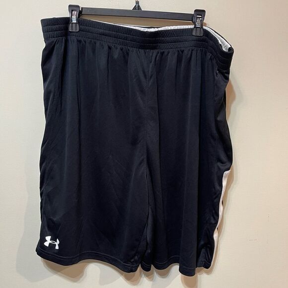 Under Armour Mens Shorts XXL in Black NWOT - Picture 1 of 11